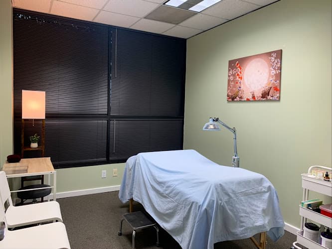 Dr. Riz Virata Integrative Wellness - Fertility acupuncture clinic