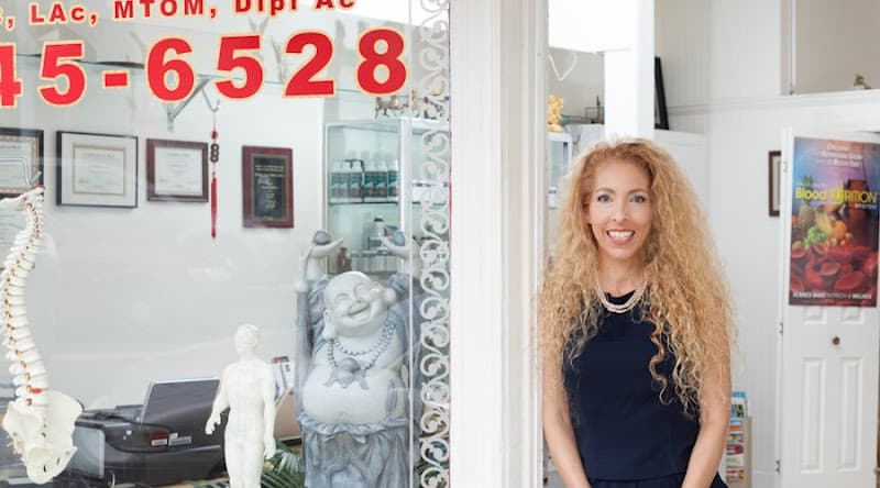 Dr. Lea Kelley - Fertility acupuncture clinic